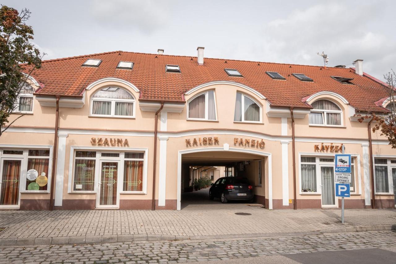 Kaiser Panzió Acomodação com café da manhã Baja Exterior foto